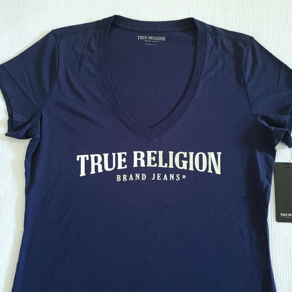 True Religion🙏 Split V-Neck Tee💙 - NWT - Picture 9 of 16